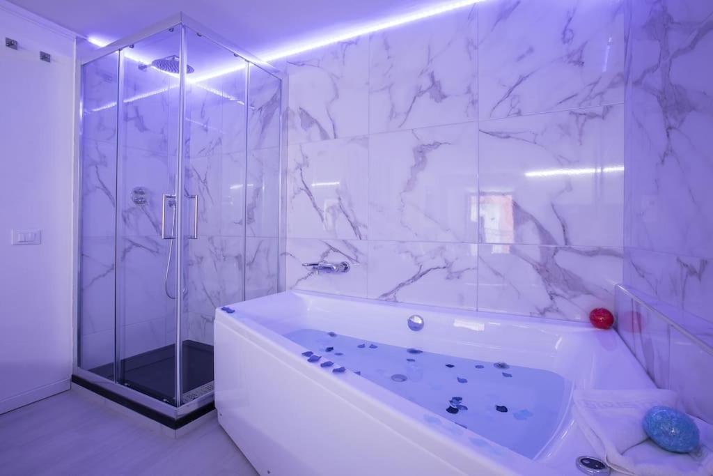 My Piazza Navona Jacuzzi Suite -Topcollection Рим Экстерьер фото