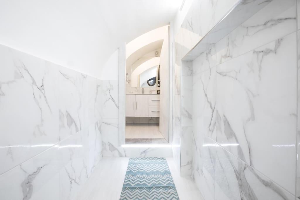 My Piazza Navona Jacuzzi Suite -Topcollection Рим Экстерьер фото